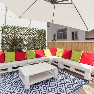 apt-next-to-city-center-2-chillout-areas-palms.1costadelsol.com/